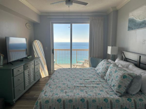 Sunrise Beach Condo -Gulf front- free beach chair service